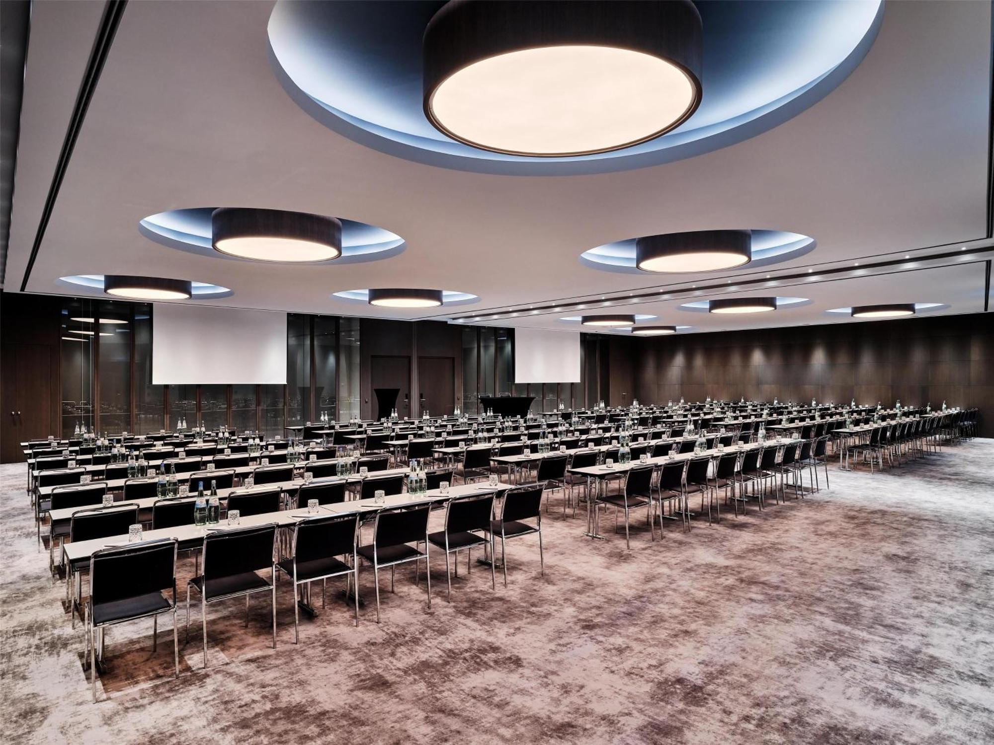 Hotel Radisson Collection Hotel, 5*