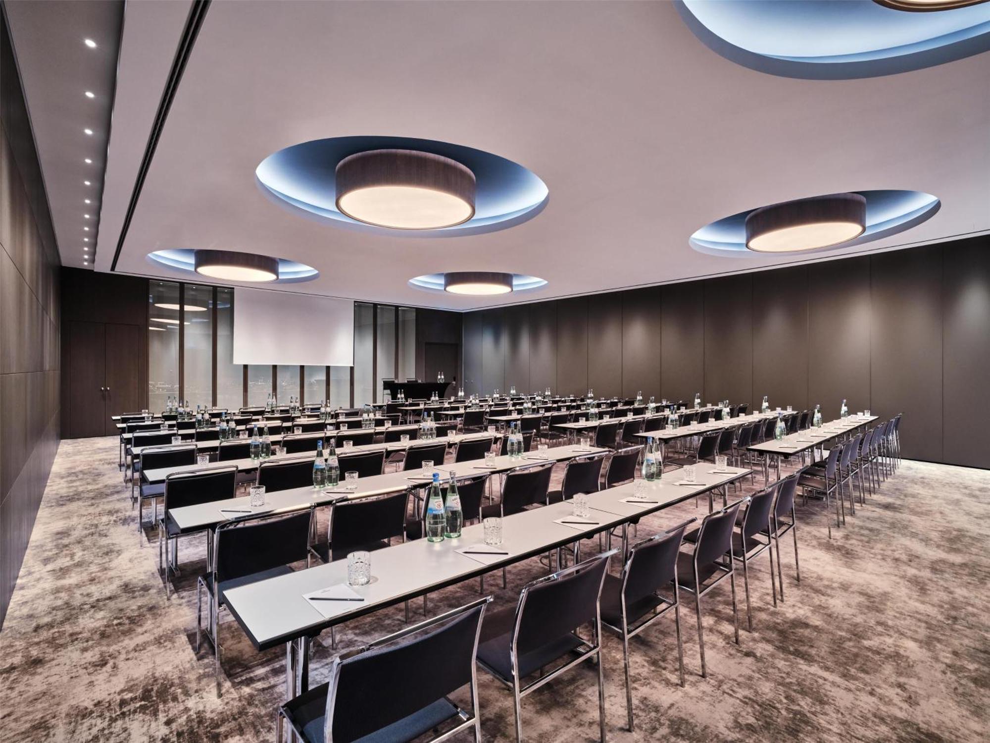 Radisson Collection Hotel, 5* Berlim
