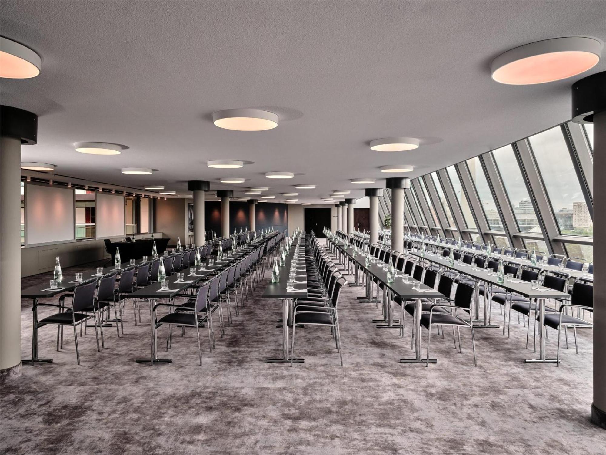 Radisson Collection Hotel, Hotel 5*